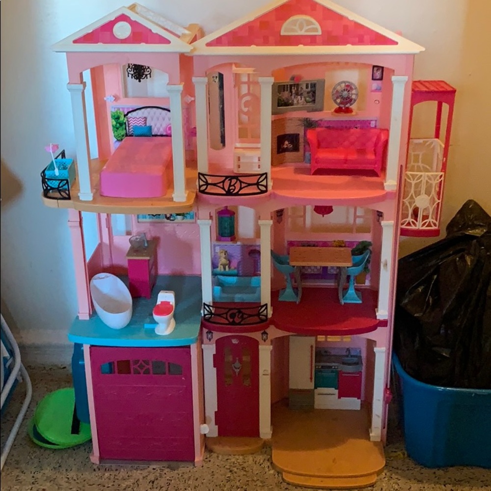 Barbie Dream House